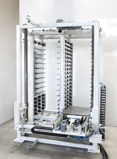 Charging/discharging storage for mutlilayer production