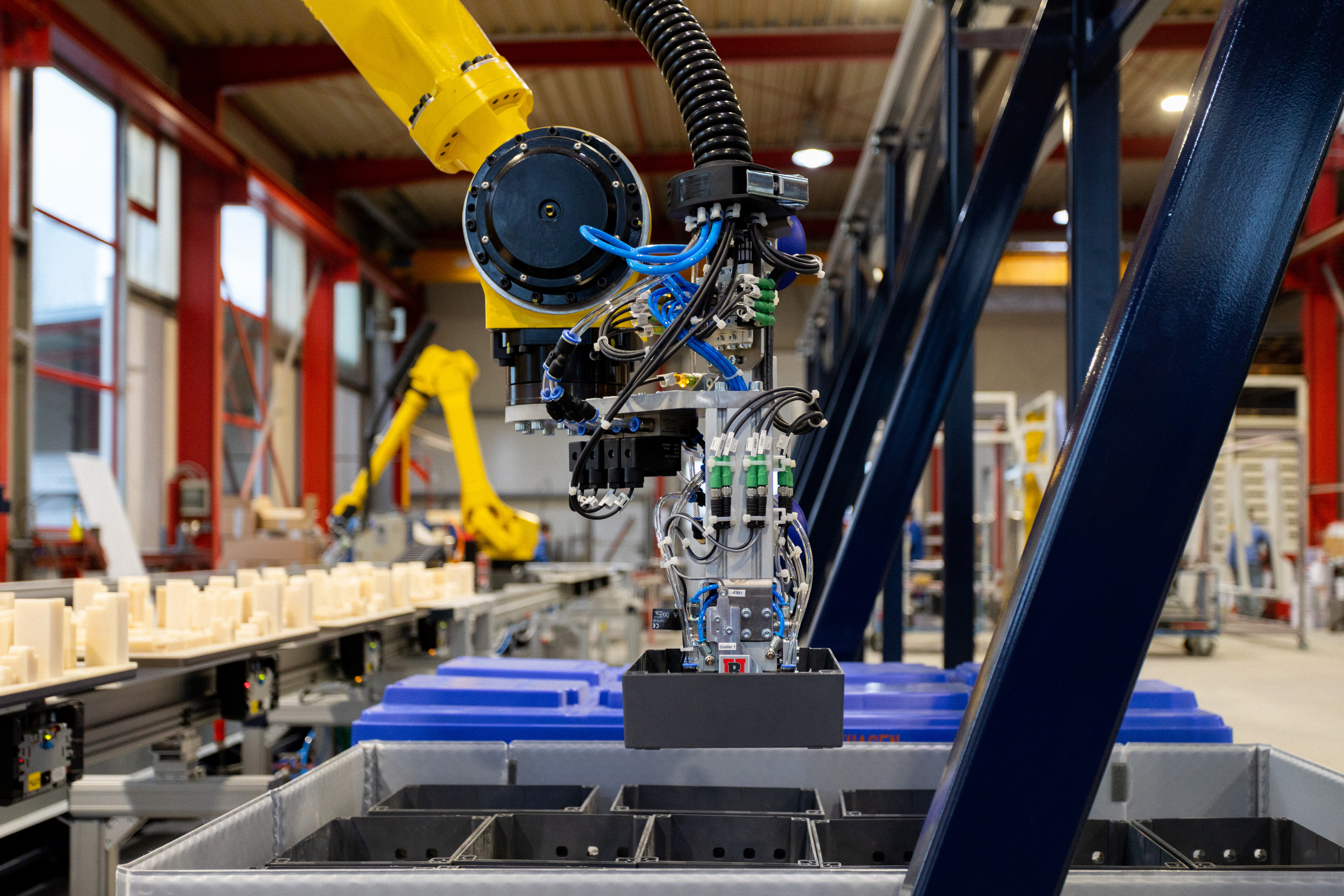 ROTTE-Technikum: Roboterzelle mit Vision System für Machbarkeitsstudien