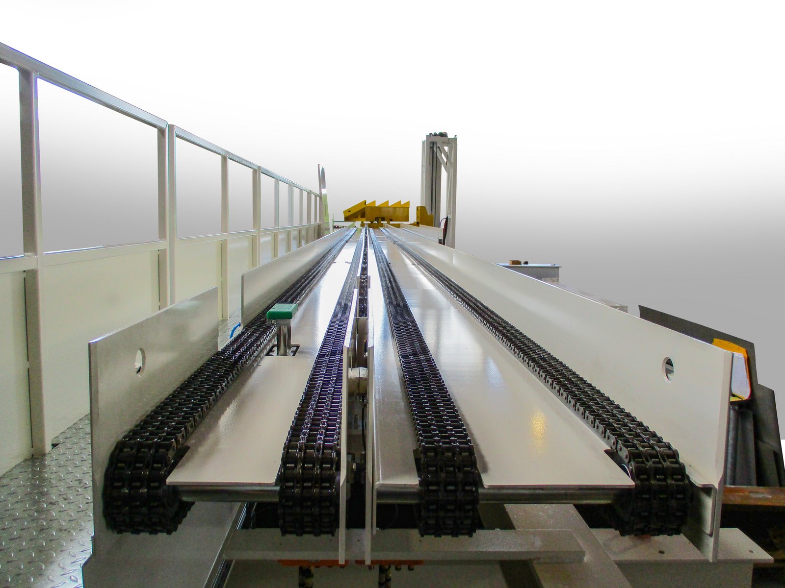 Conveying section with view in conveying direction