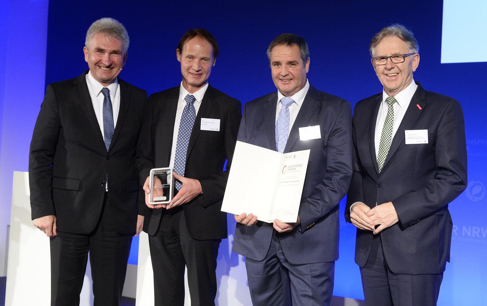 Innovationspreis 2019 Wirtschaftsminister Pinkwart mit Dr. Franz-Barthold Gockel, Ulrich Rotte